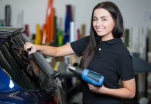 ¿Vinilar el coche en casa? ¡Ningún problema con nuestro consejos!