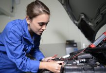 El mantenimiento adecuado para el sistema de aire acondicionado de su vehículo - ¡Así se hace correctamente!