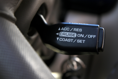 como equipar un coche con un limitador de velocidad